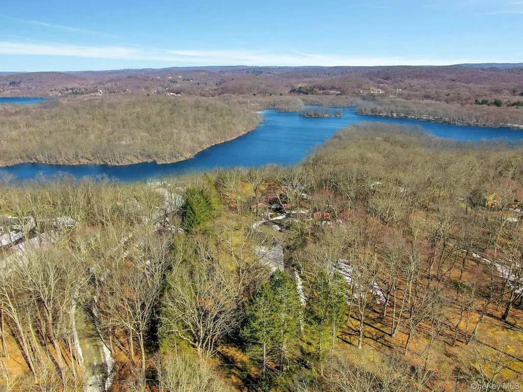16 Young Road Katonah NY 10536