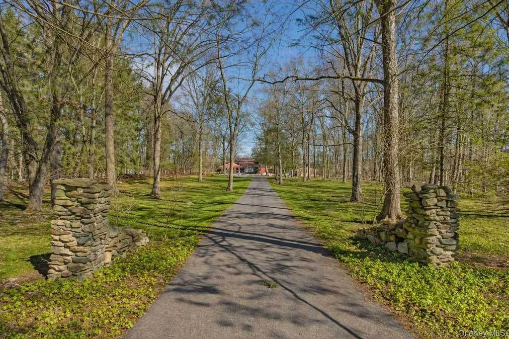 16 Young Road Katonah NY 10536