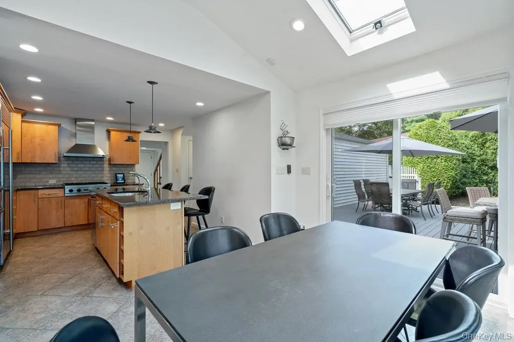 4 Newport Drive Plainview NY 11803
