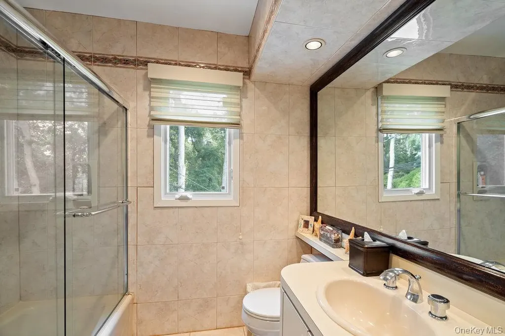 4 Newport Drive Plainview NY 11803