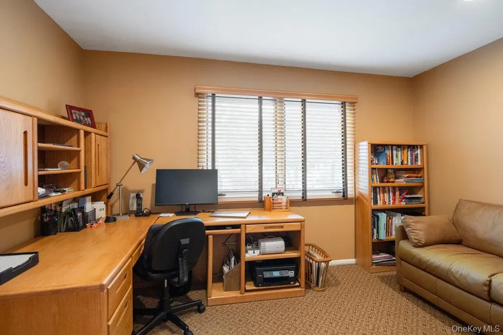 4 Newport Drive Plainview NY 11803