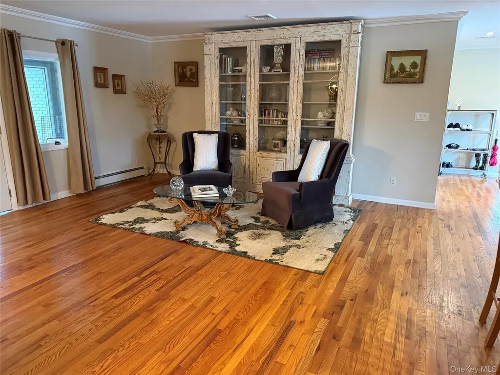 386 Mill Road Westhampton NY 11977