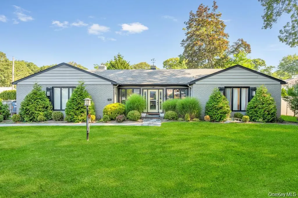 386 Mill Road Westhampton NY 11977