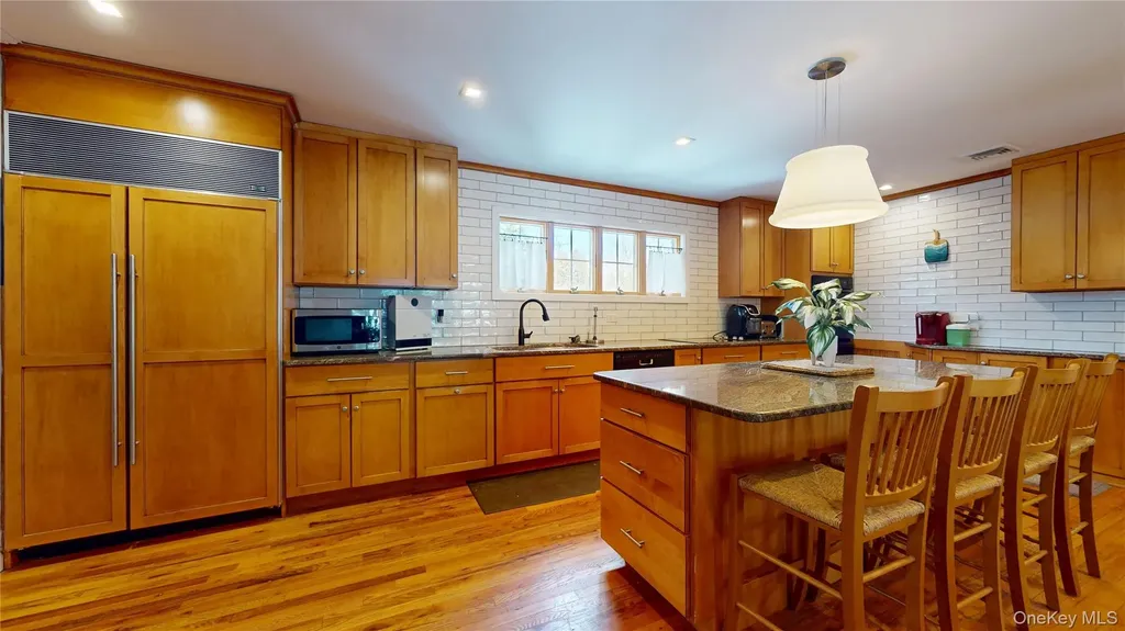 386 Mill Road Westhampton NY 11977