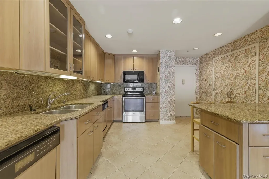 360 Shore Road Long Beach NY 11561