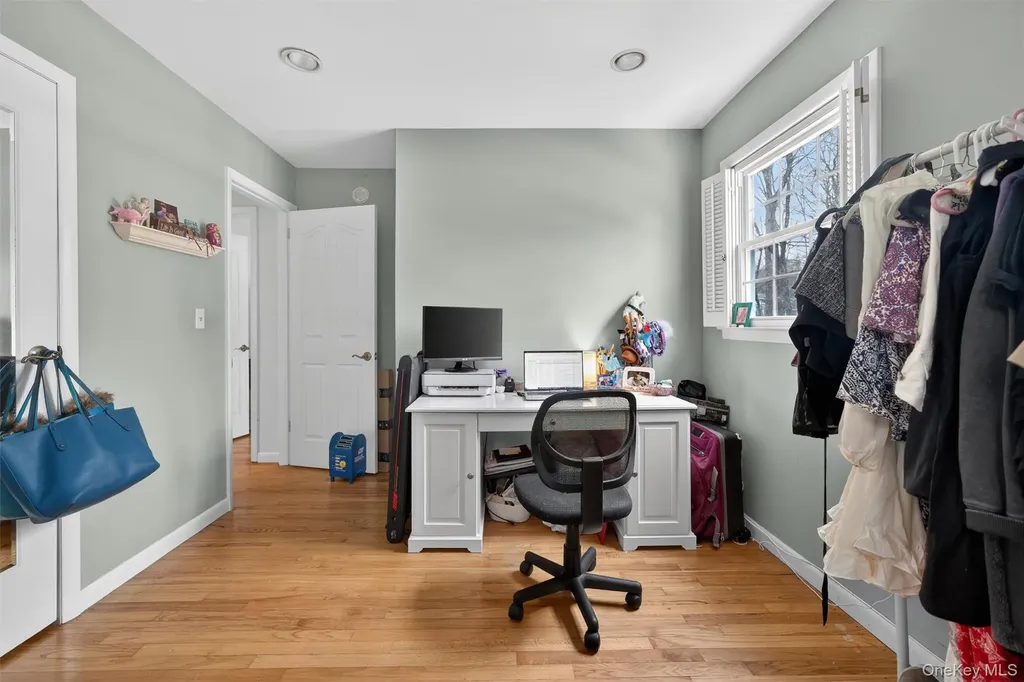 9 Eros Drive Airmont NY 10952
