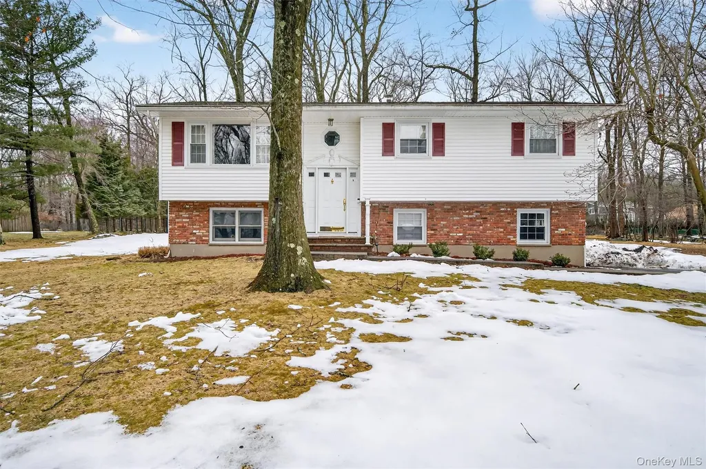 9 Eros Drive Airmont NY 10952