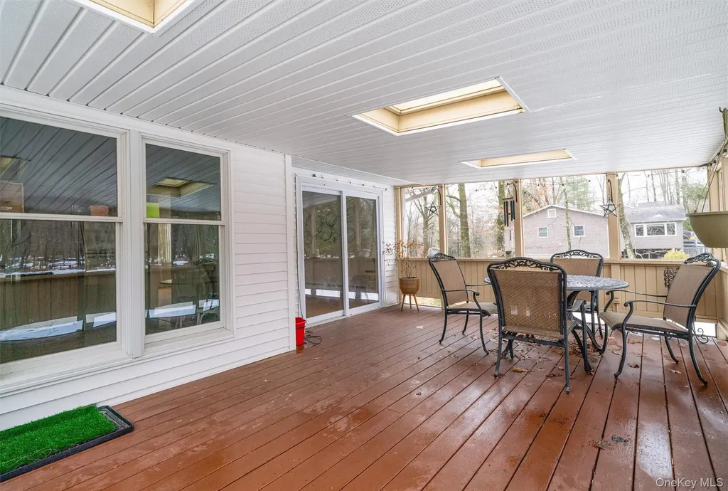 9 Eros Drive Airmont NY 10952