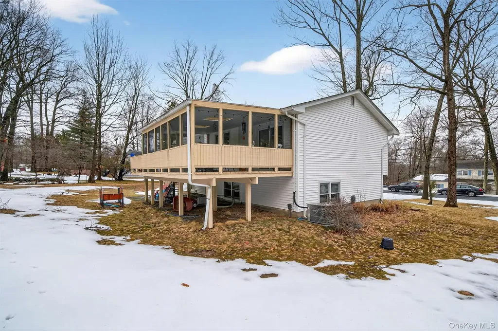 9 Eros Drive Airmont NY 10952