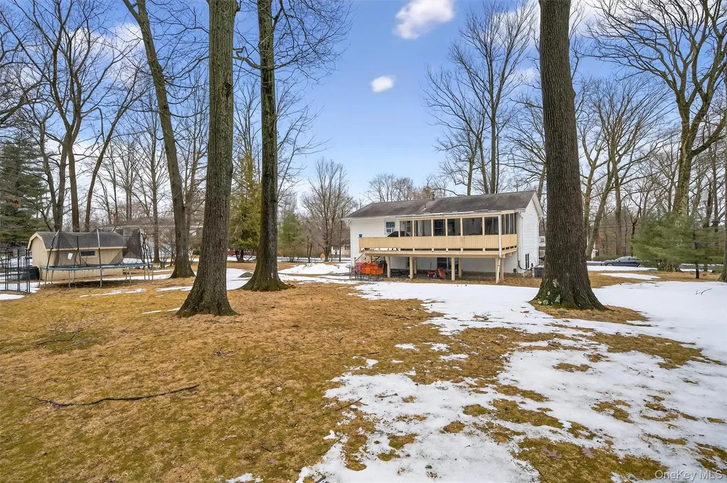 9 Eros Drive Airmont NY 10952