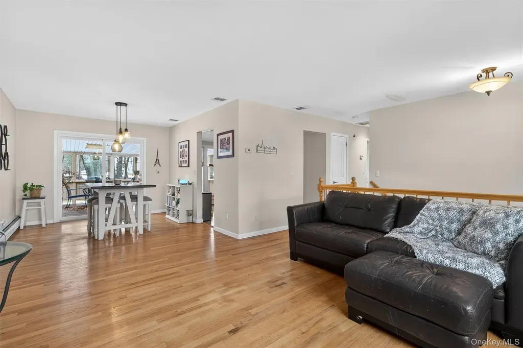 9 Eros Drive Airmont NY 10952
