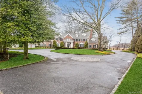 85 Eleventh Street Garden City NY 11530