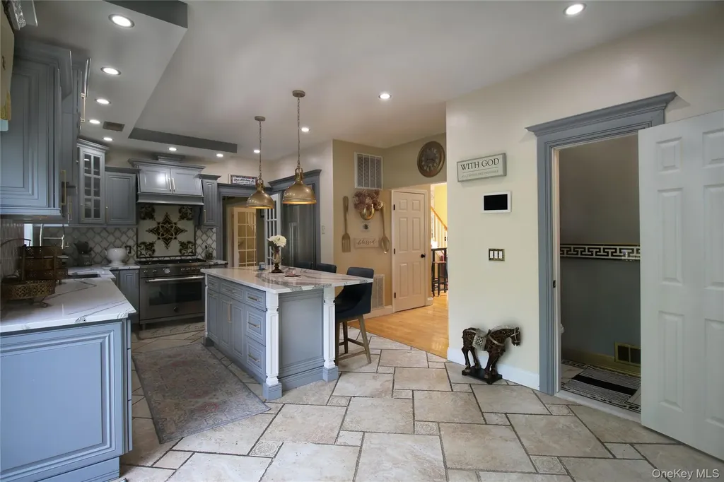 469 Donald Boulevard Holbrook NY 11741