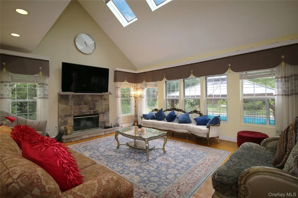 469 Donald Boulevard Holbrook NY 11741
