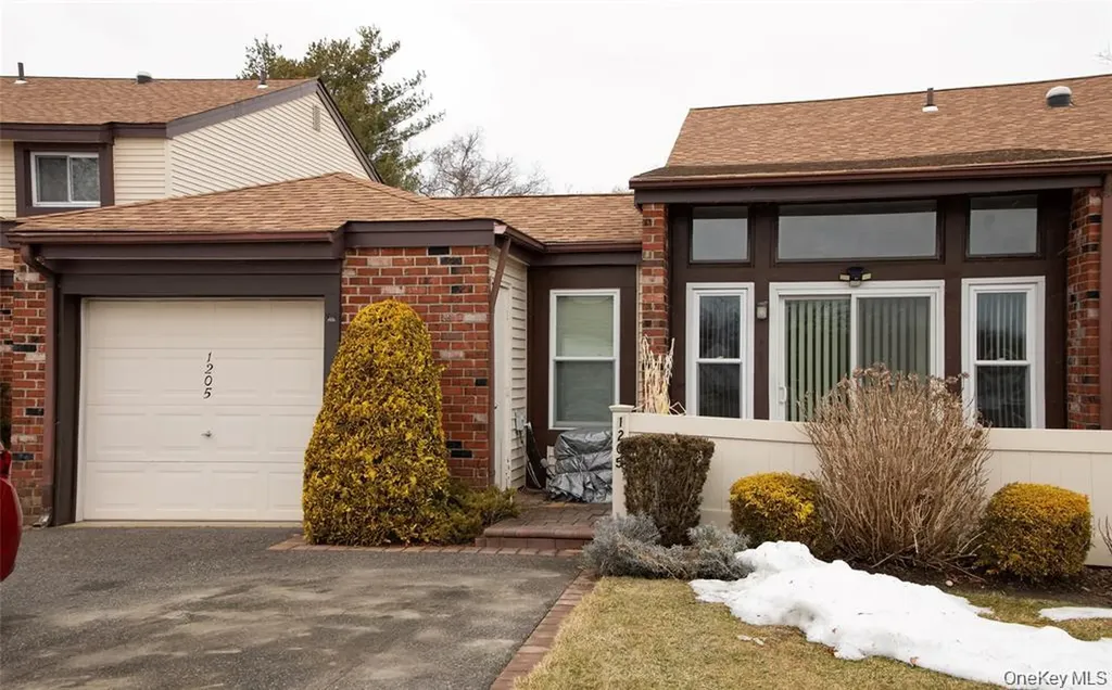 1205 Gotham Drive Saint James NY 11780
