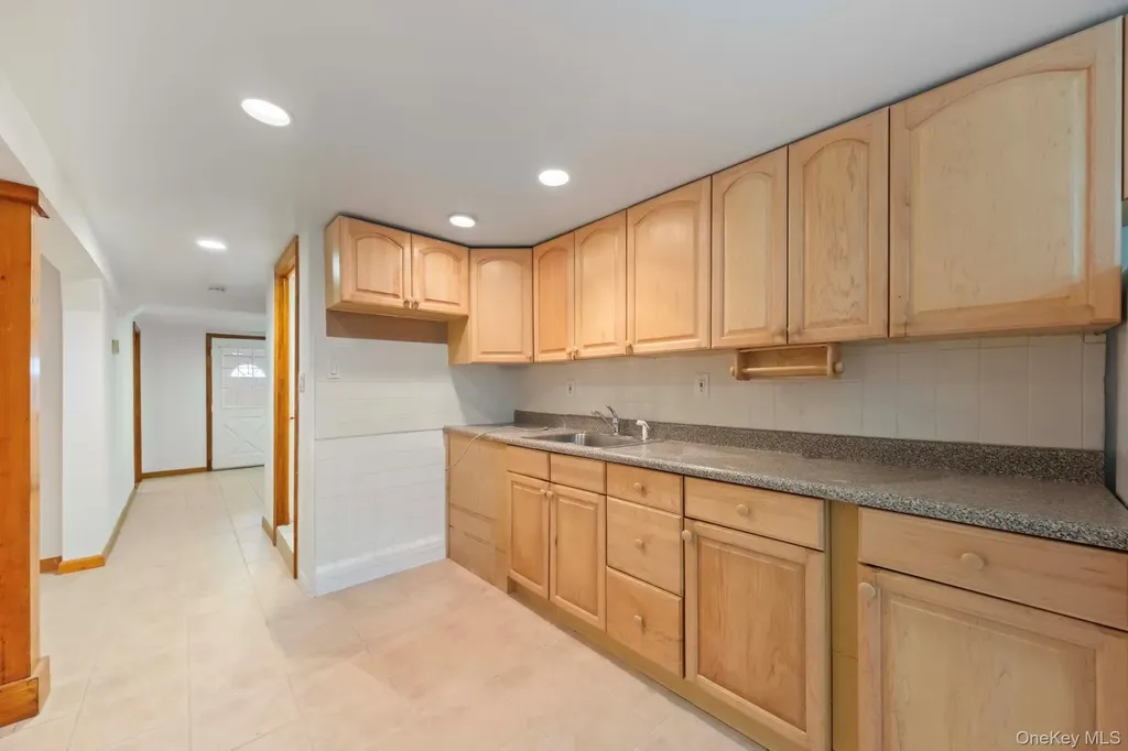 21 Jackson Road Mahopac NY 10541