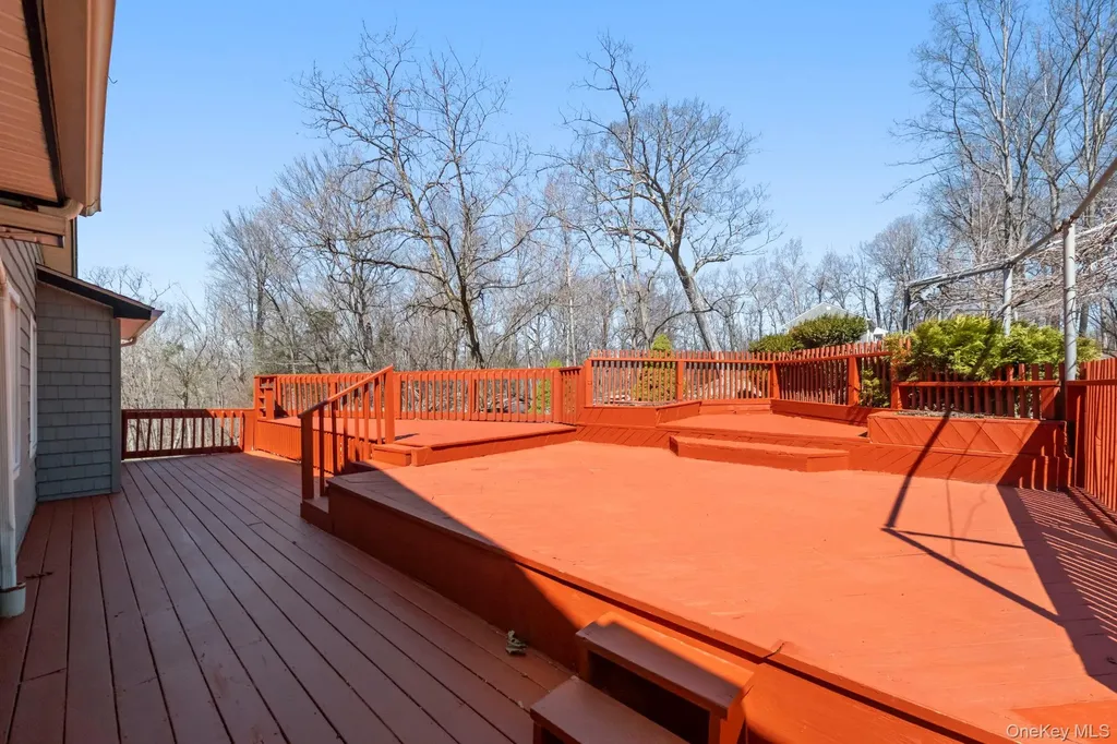 21 Jackson Road Mahopac NY 10541