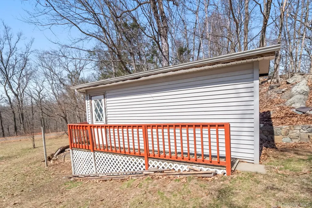 21 Jackson Road Mahopac NY 10541