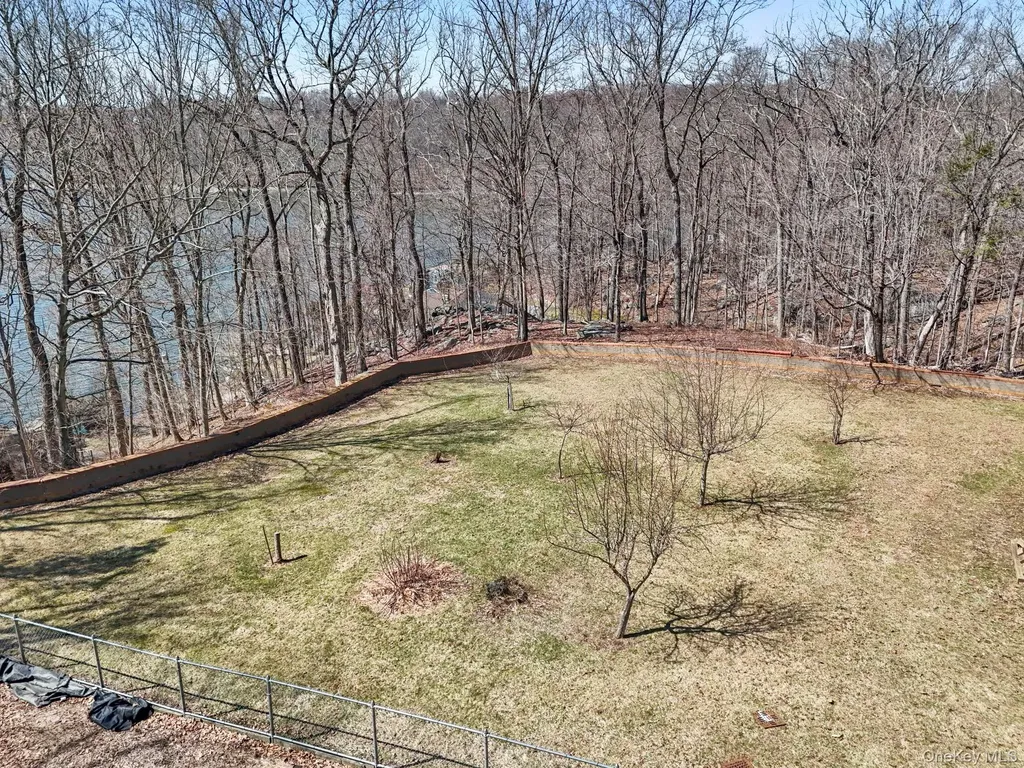21 Jackson Road Mahopac NY 10541