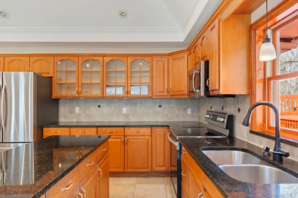 21 Jackson Road Mahopac NY 10541