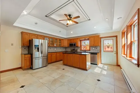 21 Jackson Road Mahopac NY 10541