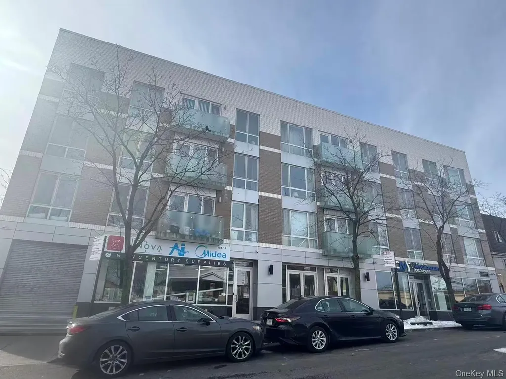 158-15 Union Turnpike Fresh Meadows NY 11366