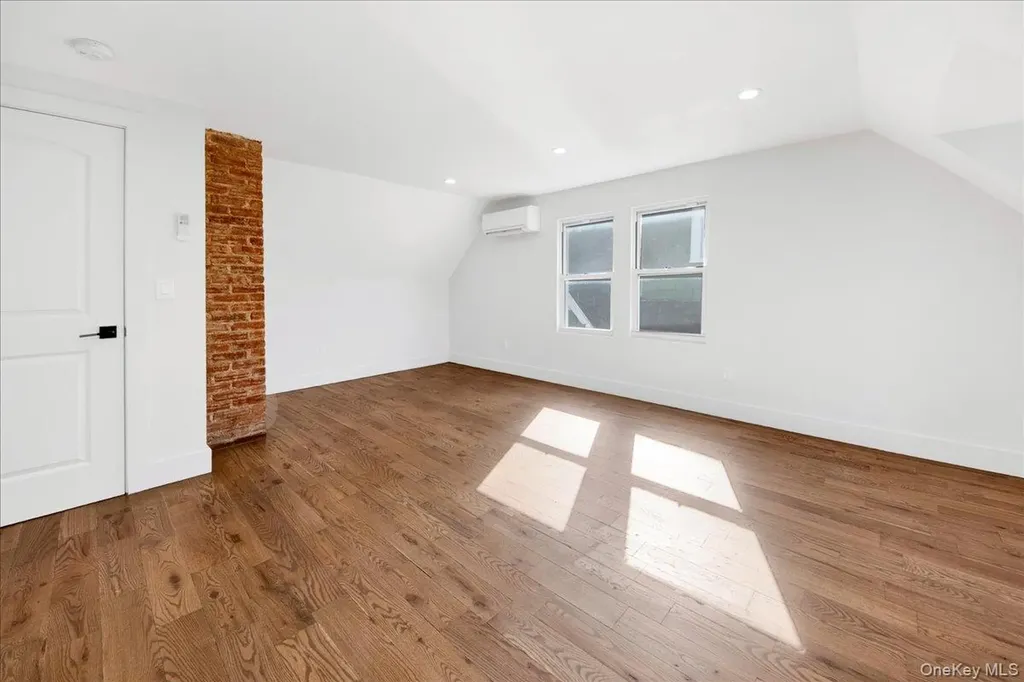 37 S 8th Avenue Mount Vernon NY 10550