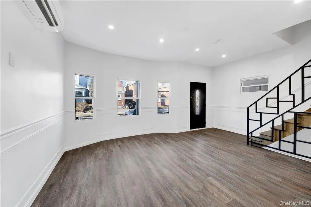 37 S 8th Avenue Mount Vernon NY 10550