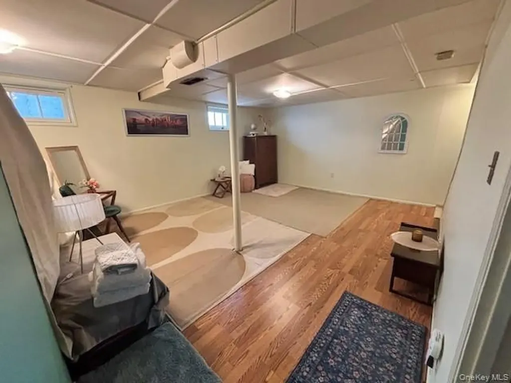 20 Iris Avenue North Merrick NY 11566