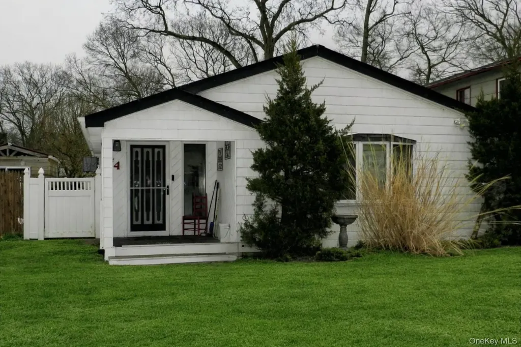 44 Prince Street Patchogue NY 11772