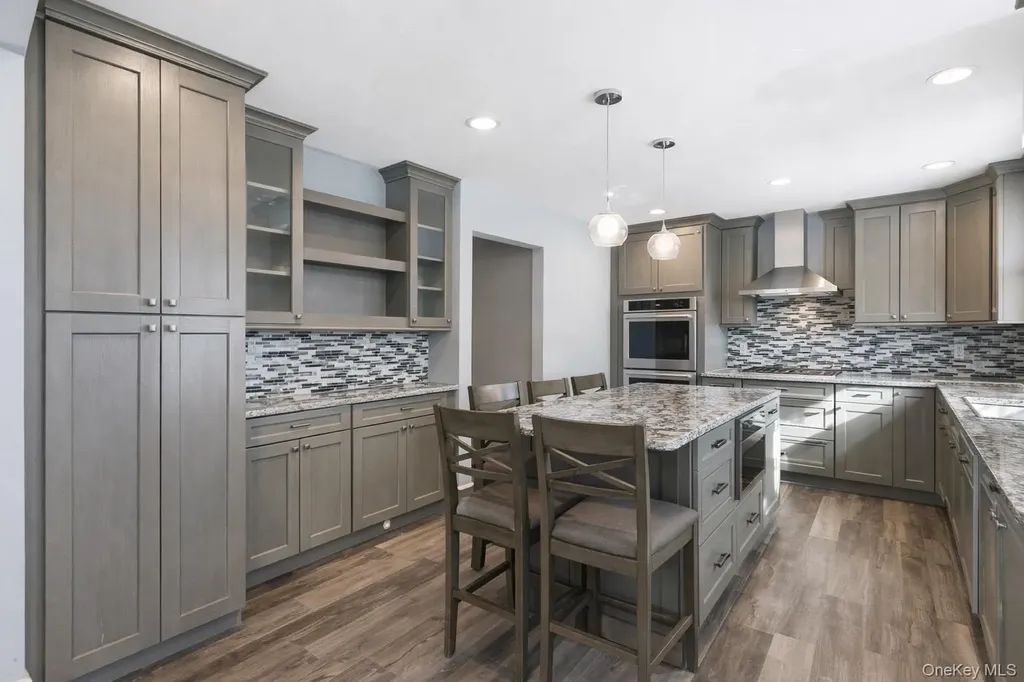 101 Spruce Avenue Bethpage NY 11714