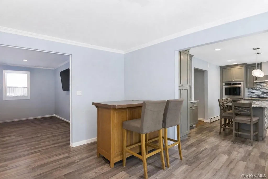 101 Spruce Avenue Bethpage NY 11714