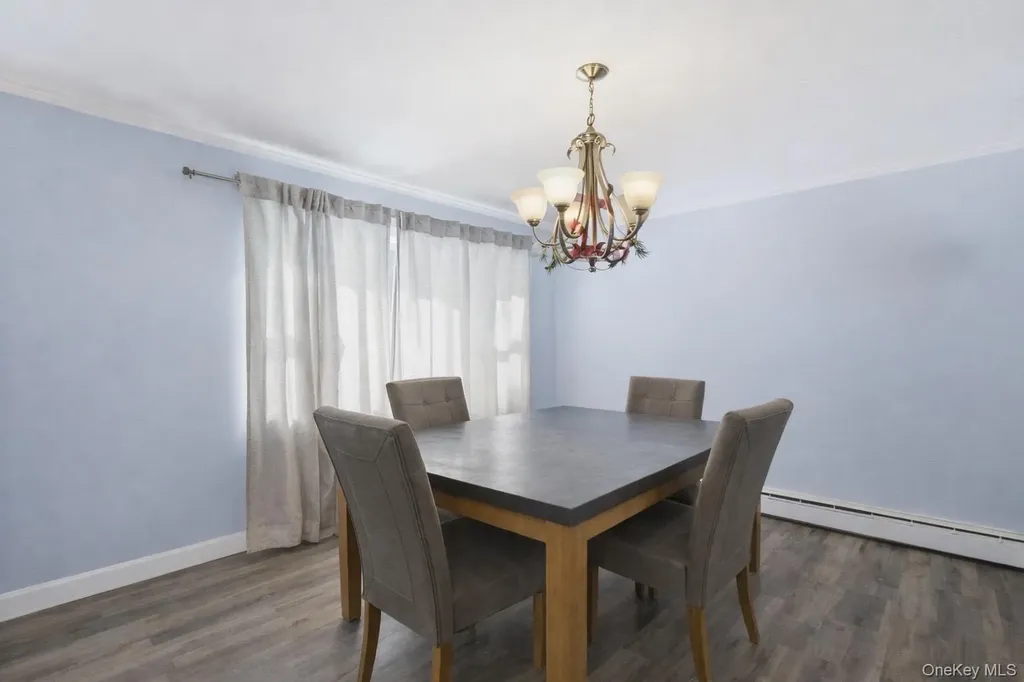 101 Spruce Avenue Bethpage NY 11714