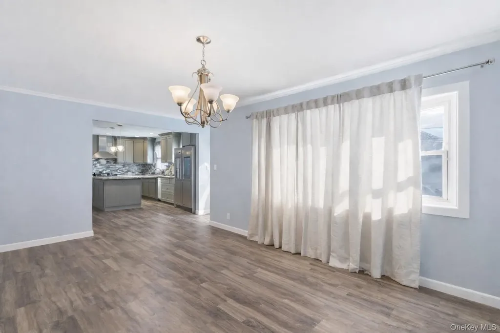 101 Spruce Avenue Bethpage NY 11714