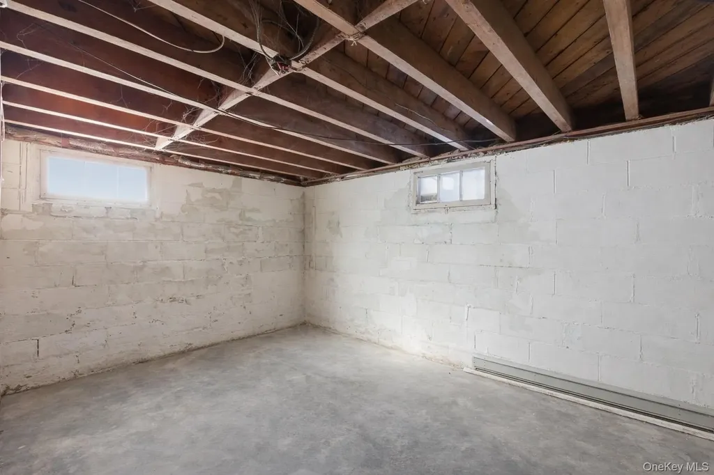 101 Spruce Avenue Bethpage NY 11714