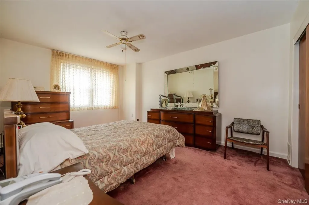 276 Brinsmade Avenue Bronx NY 10465