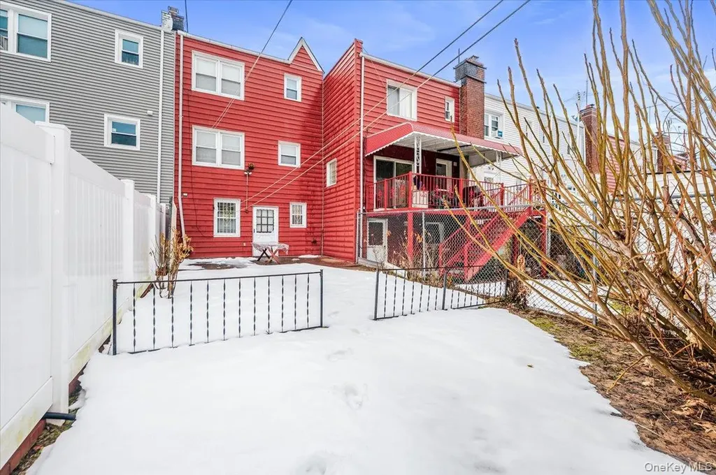 276 Brinsmade Avenue Bronx NY 10465