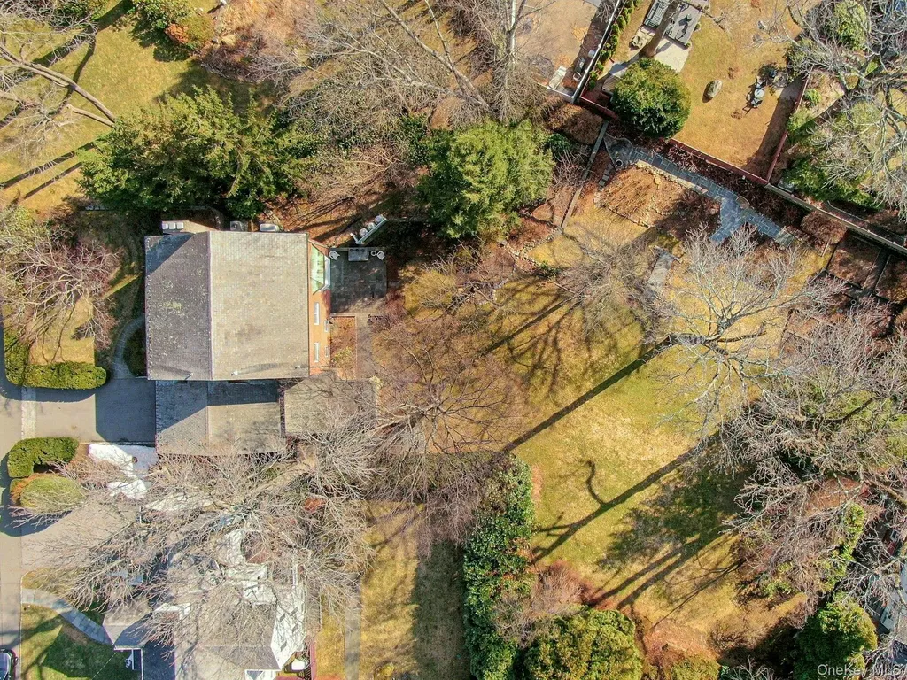 48 Highland Circle Bronxville NY 10708