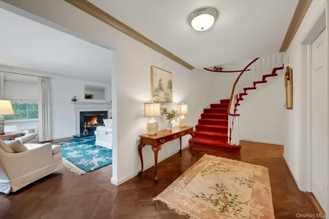 48 Highland Circle Bronxville NY 10708