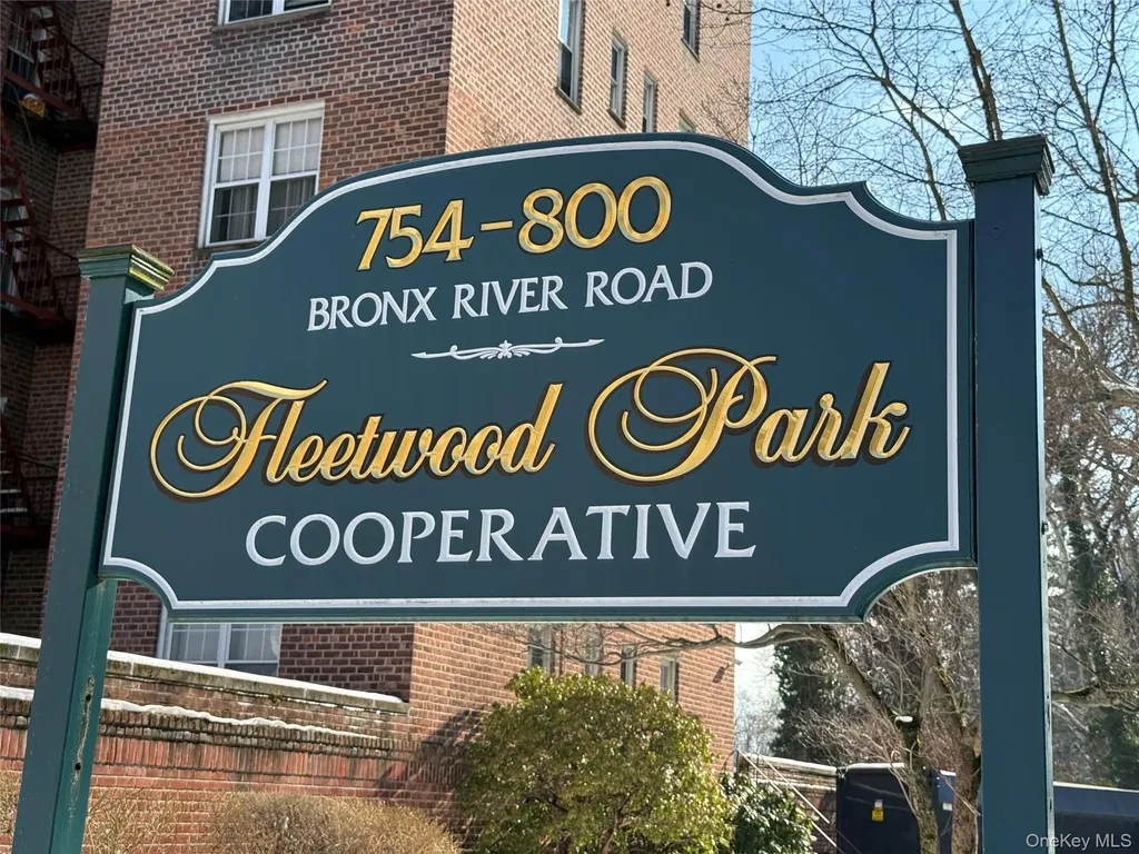 796 Bronx River Road Bronxville NY 10708