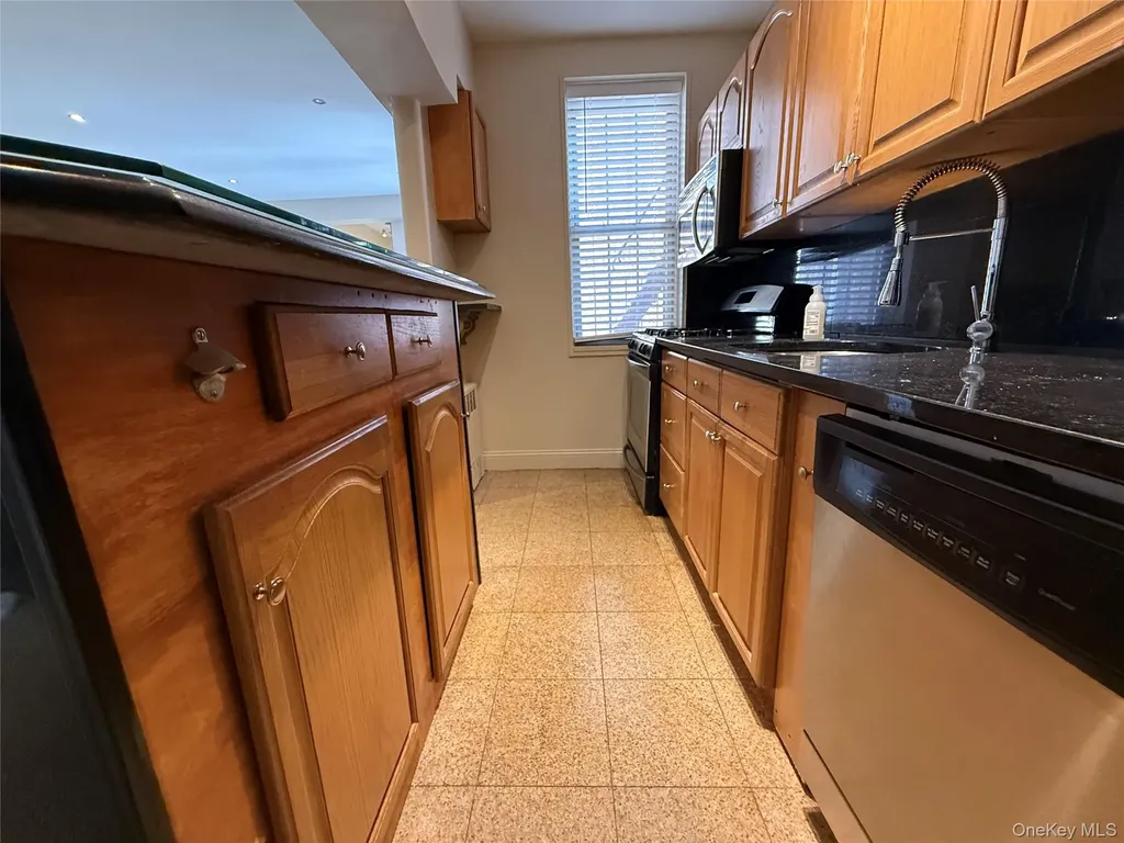 796 Bronx River Road Bronxville NY 10708