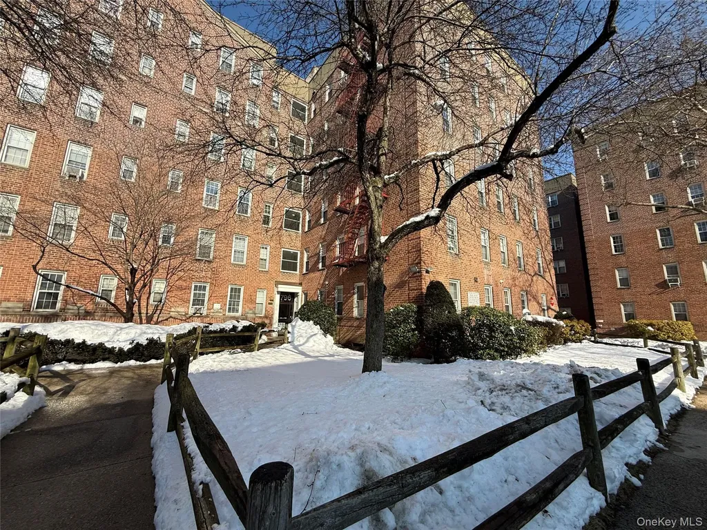 796 Bronx River Road Bronxville NY 10708
