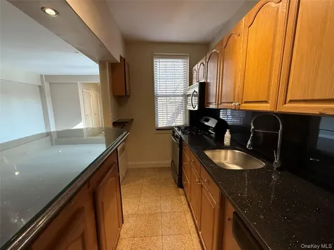 796 Bronx River Road Bronxville NY 10708