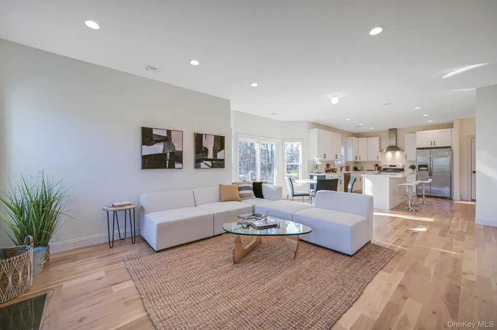 465 Mill Road Coram NY 11727