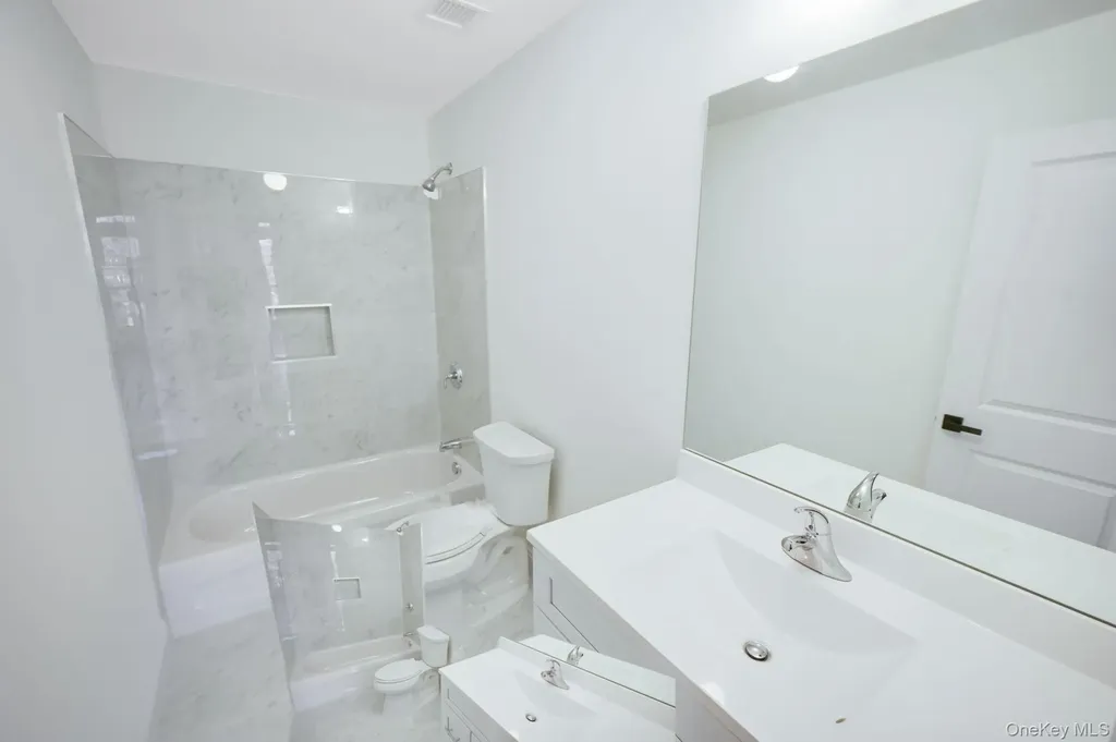 465 Mill Road Coram NY 11727