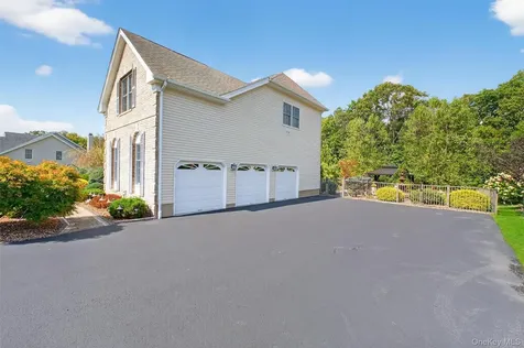 144 Shamrock Hills Drive Wappingers Falls NY 12590