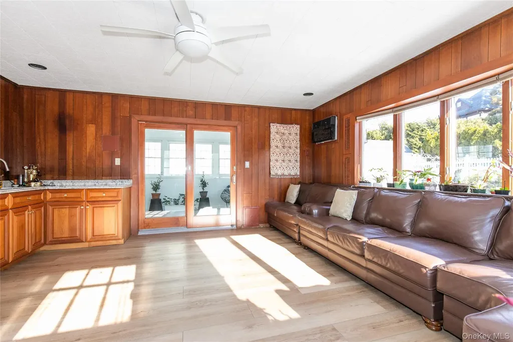 30 Highland Place Great Neck NY 11020