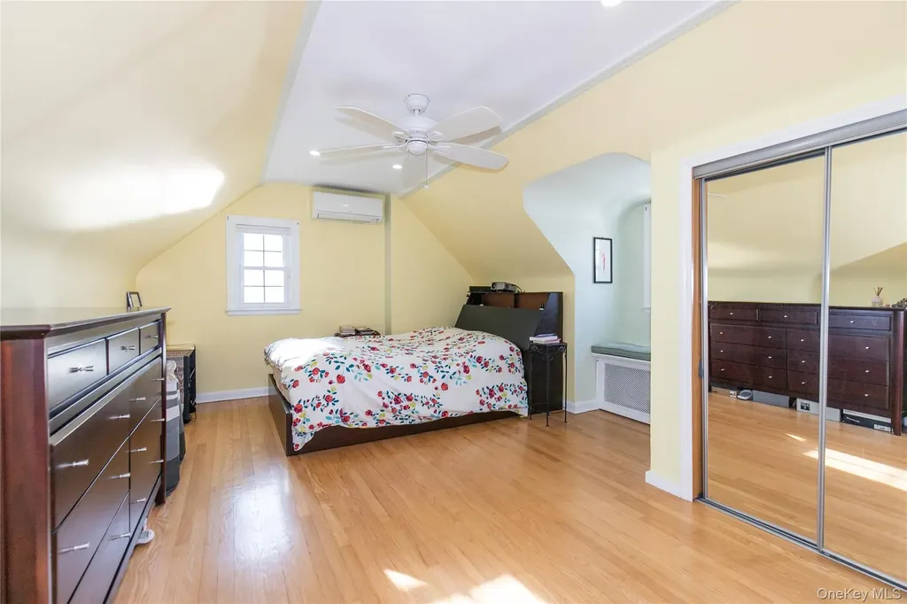 30 Highland Place Great Neck NY 11020