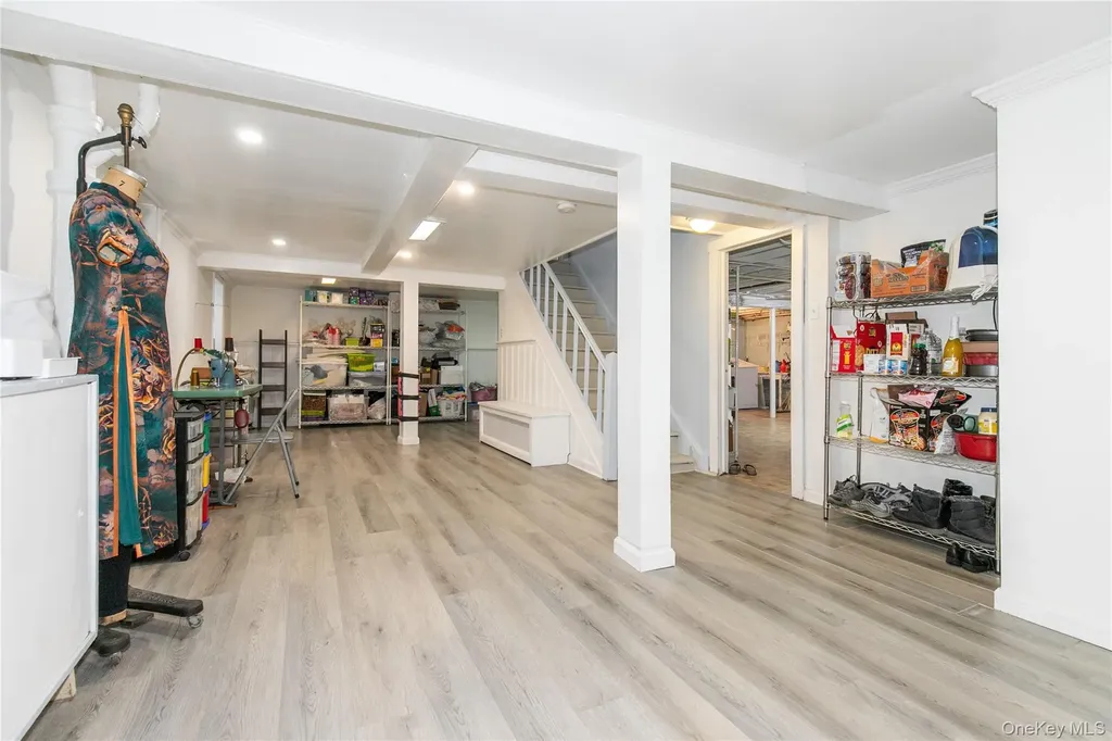 30 Highland Place Great Neck NY 11020