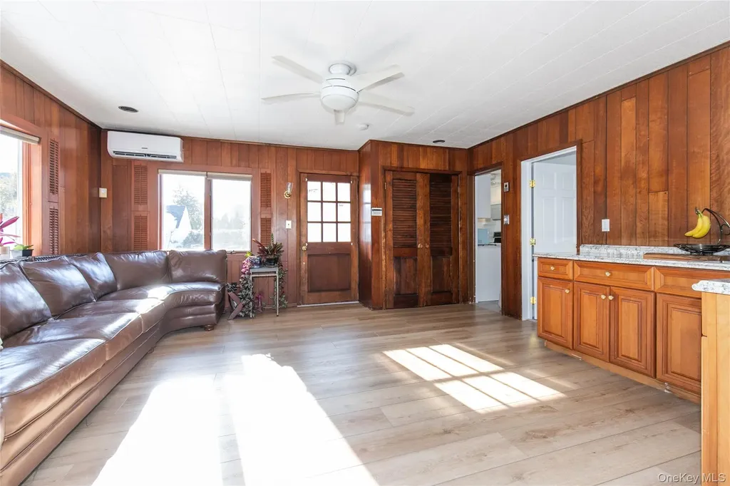 30 Highland Place Great Neck NY 11020